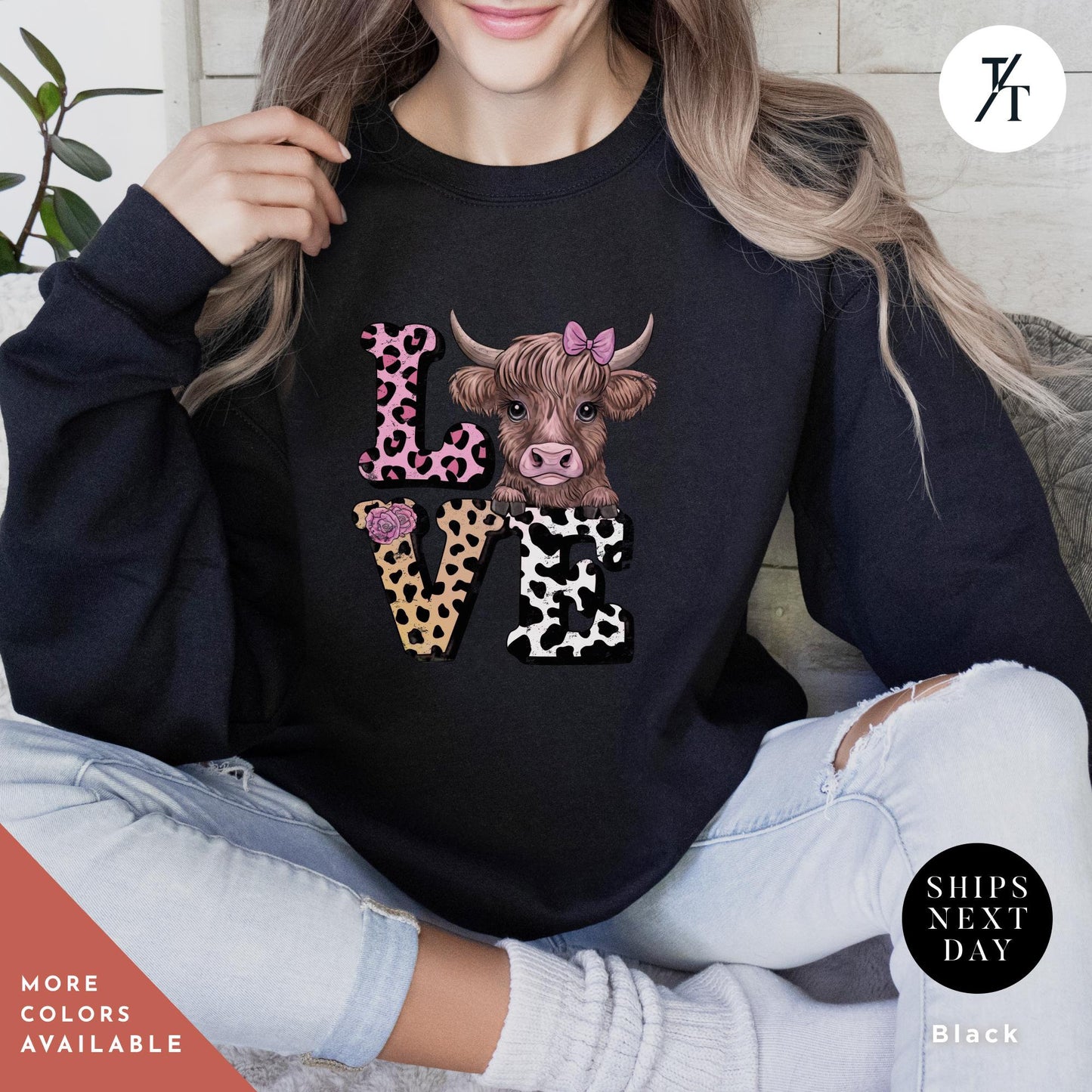 Highland Cow Sweatshirt: Valentine’s Love Sweater for Cow Lovers, Cozy Western Country Shirt, Perfect Valentine’s Gift